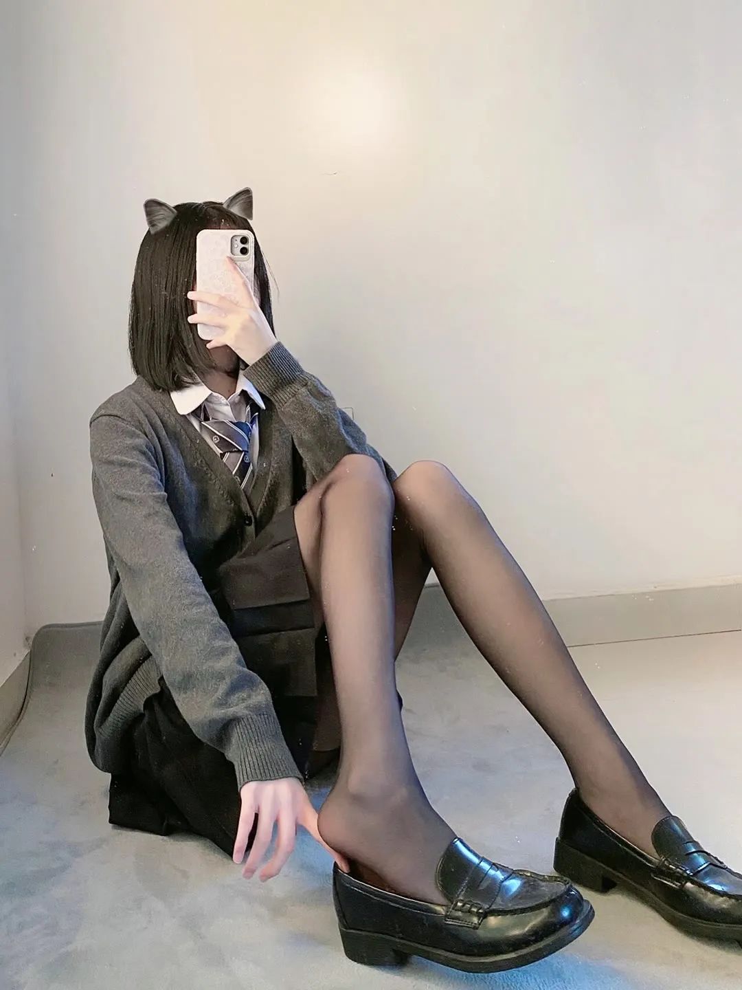 今日黑丝壁纸 005