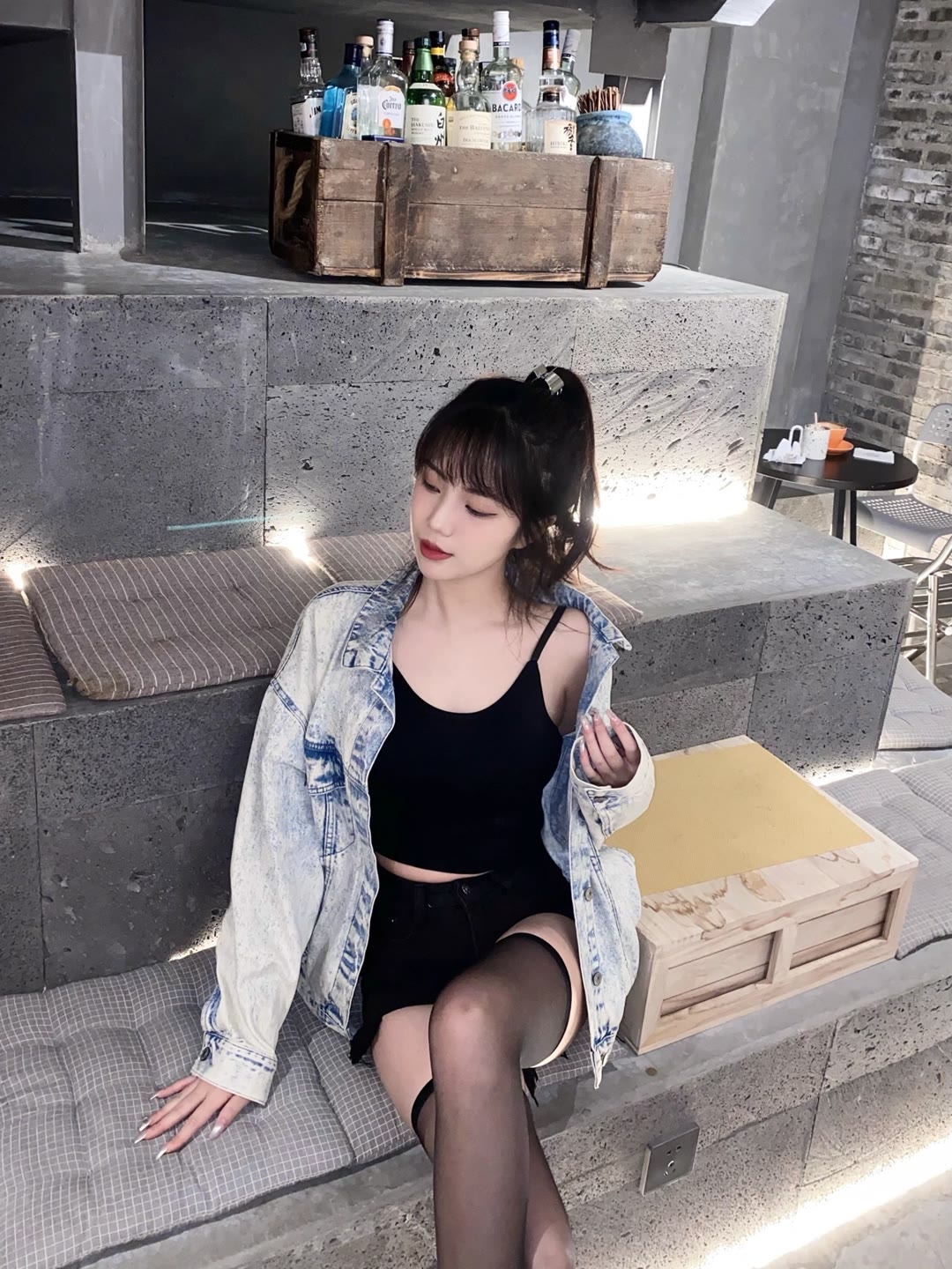 今日黑丝壁纸 005