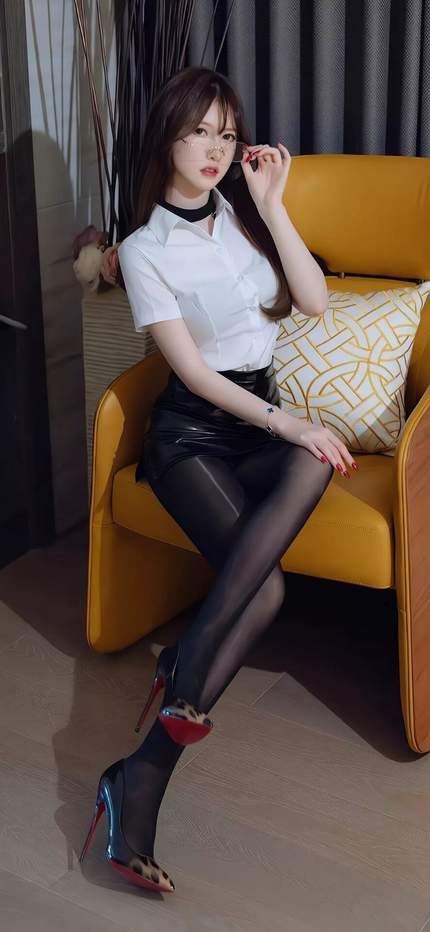 今日黑丝壁纸 008