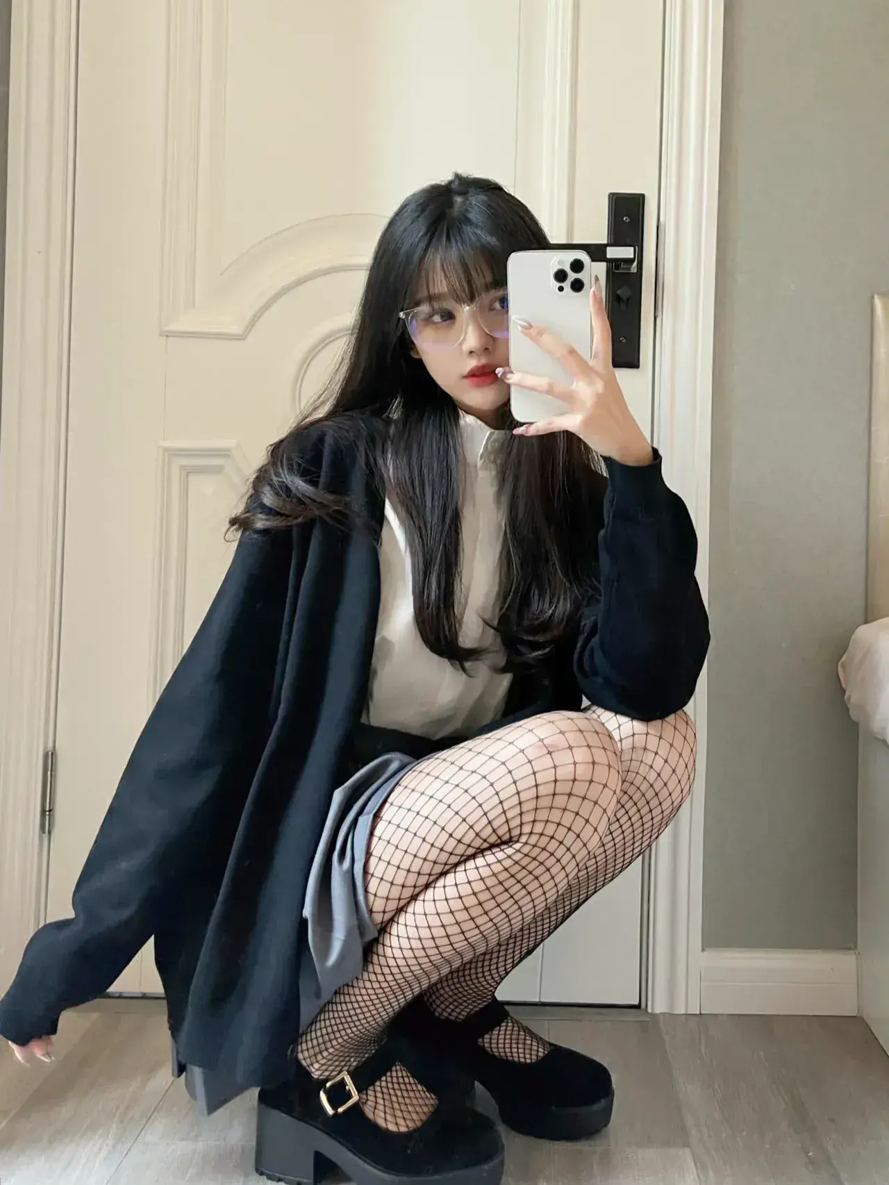 今日黑丝壁纸 012