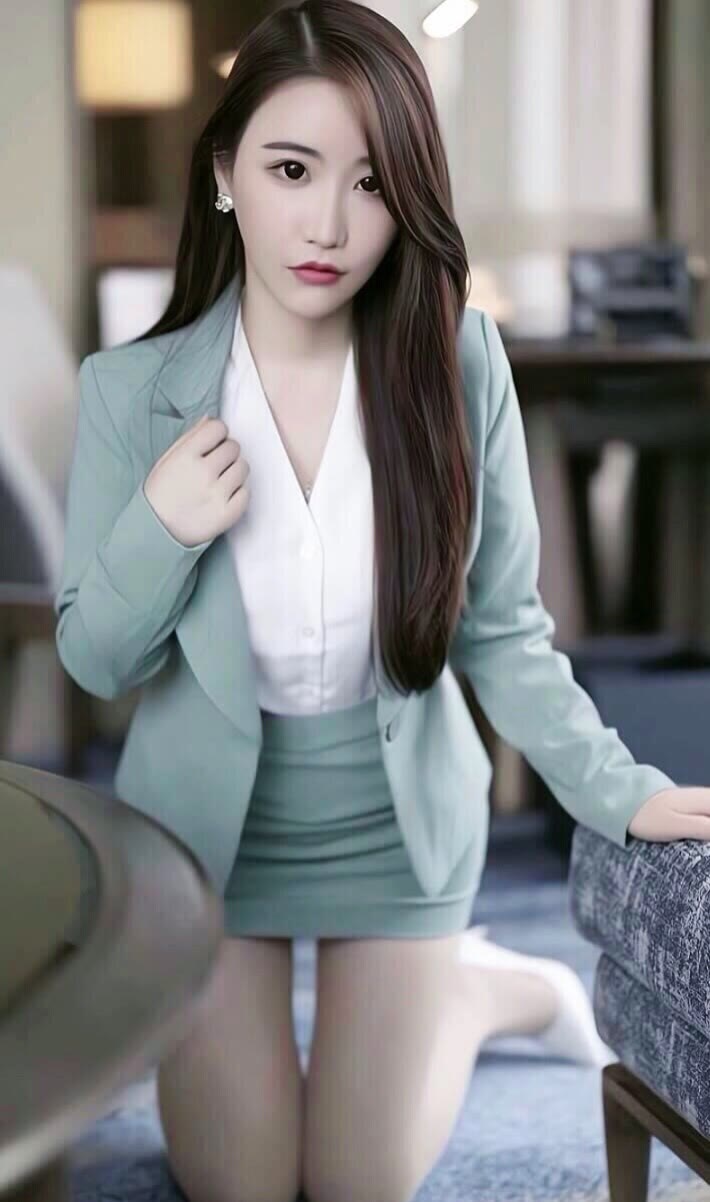 今日黑丝壁纸 013