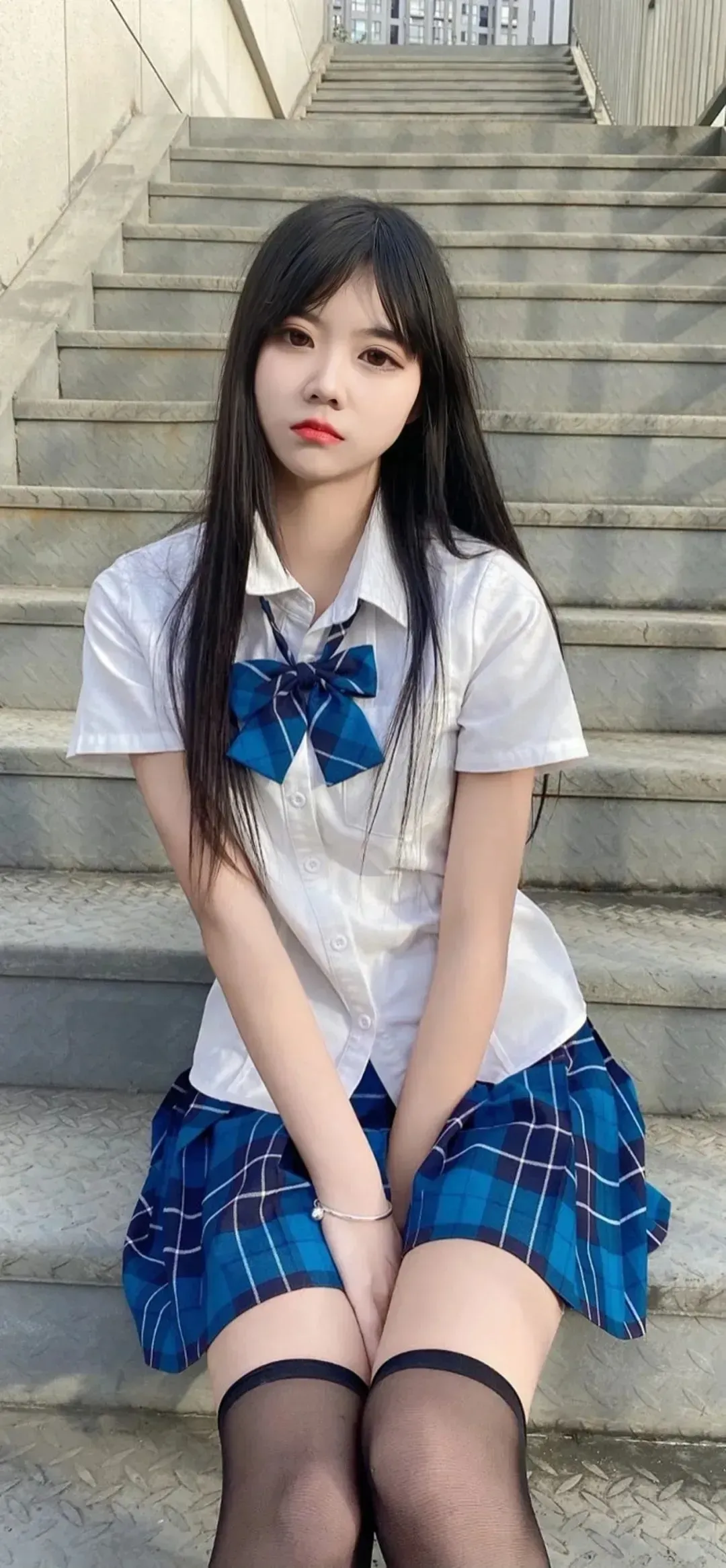 今日黑丝壁纸 014